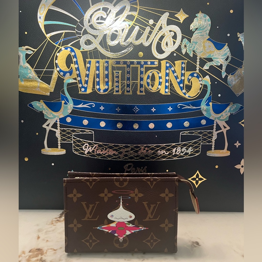 📣SOLD📣 NEW 2025 LOUIS VUITTON x TAKASHI MURAKAMI SMALL Toiletry Pouch - Picture 2 of 8